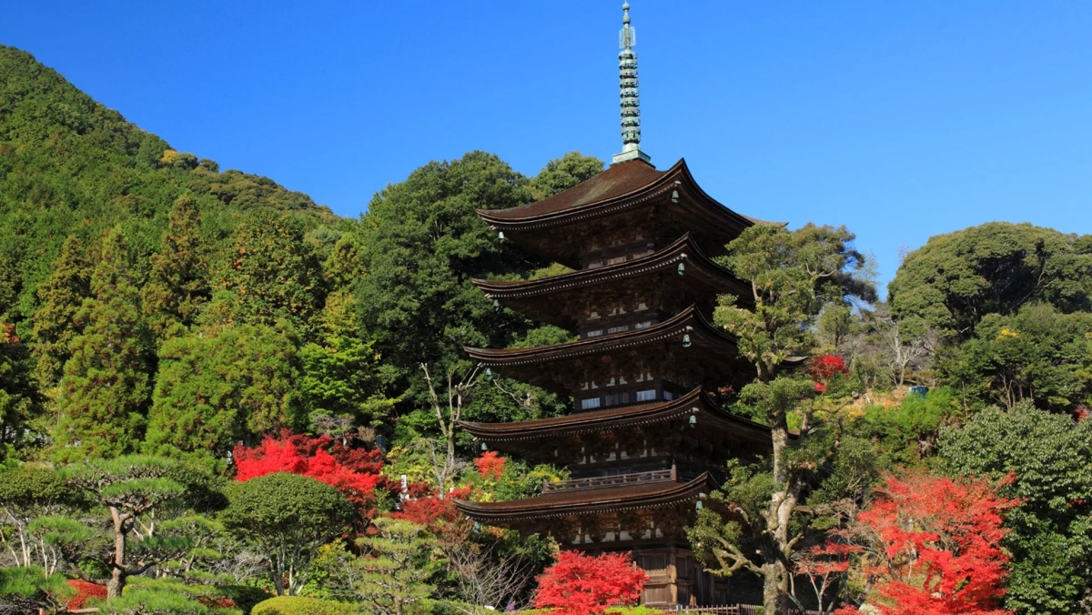 瑠璃光寺五重塔