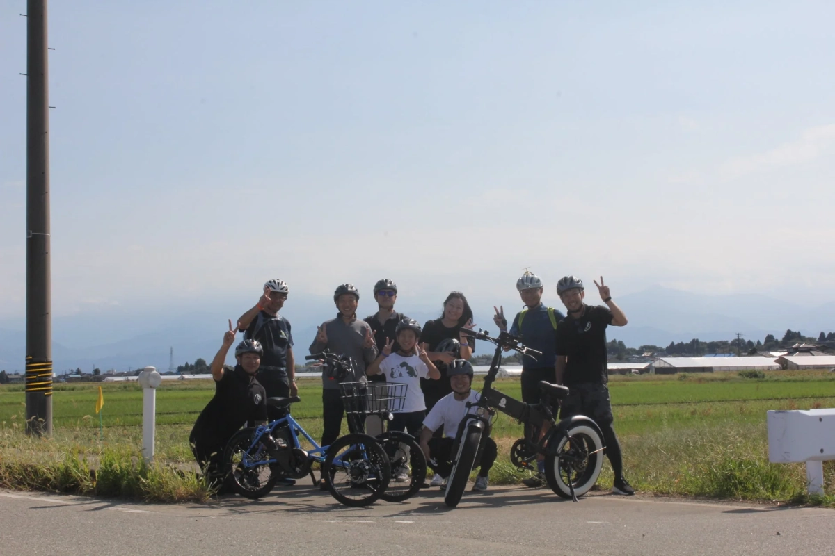 サイクリンググループの記念写真