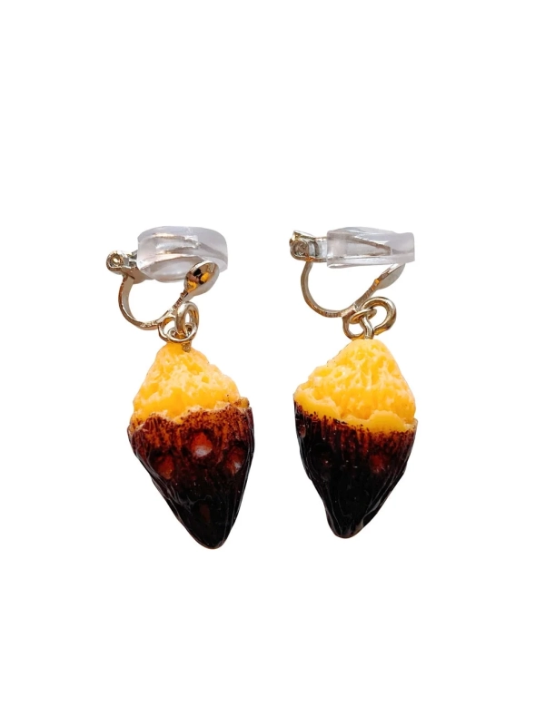 焼き芋モチーフのイヤリング