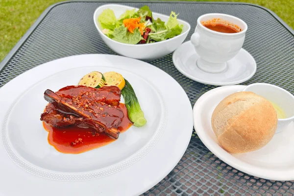 レストランのランチ