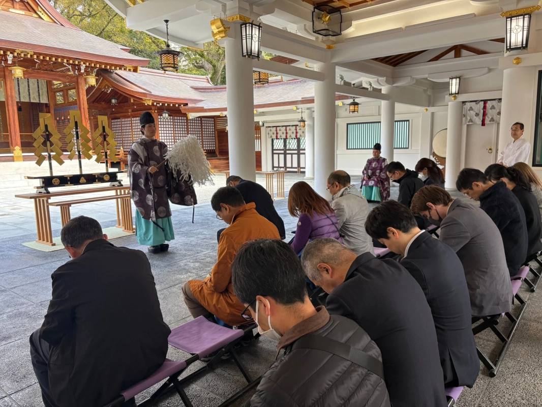 西宮神社での参拝の様子