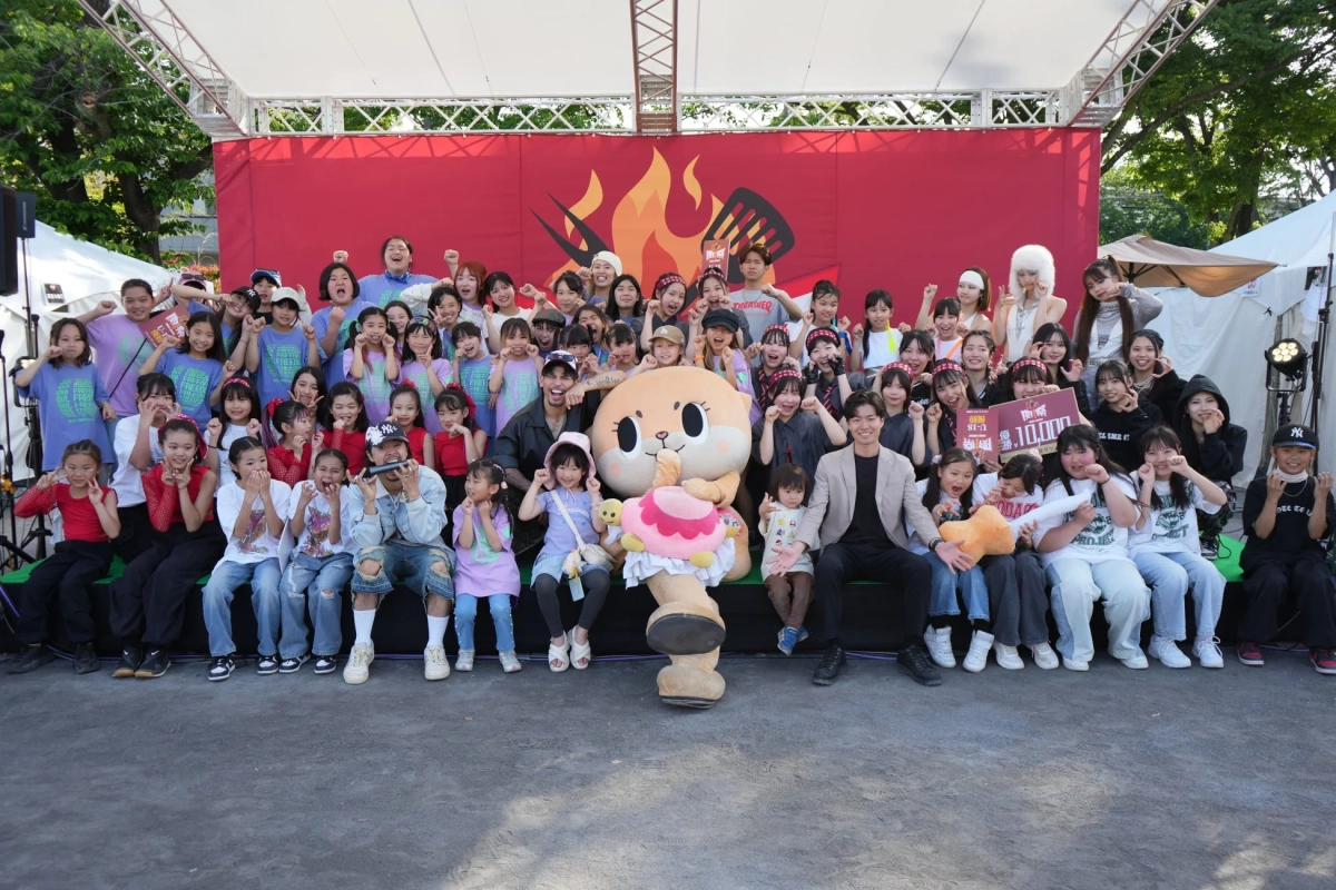 ダンスコンテスト優勝チームの表彰