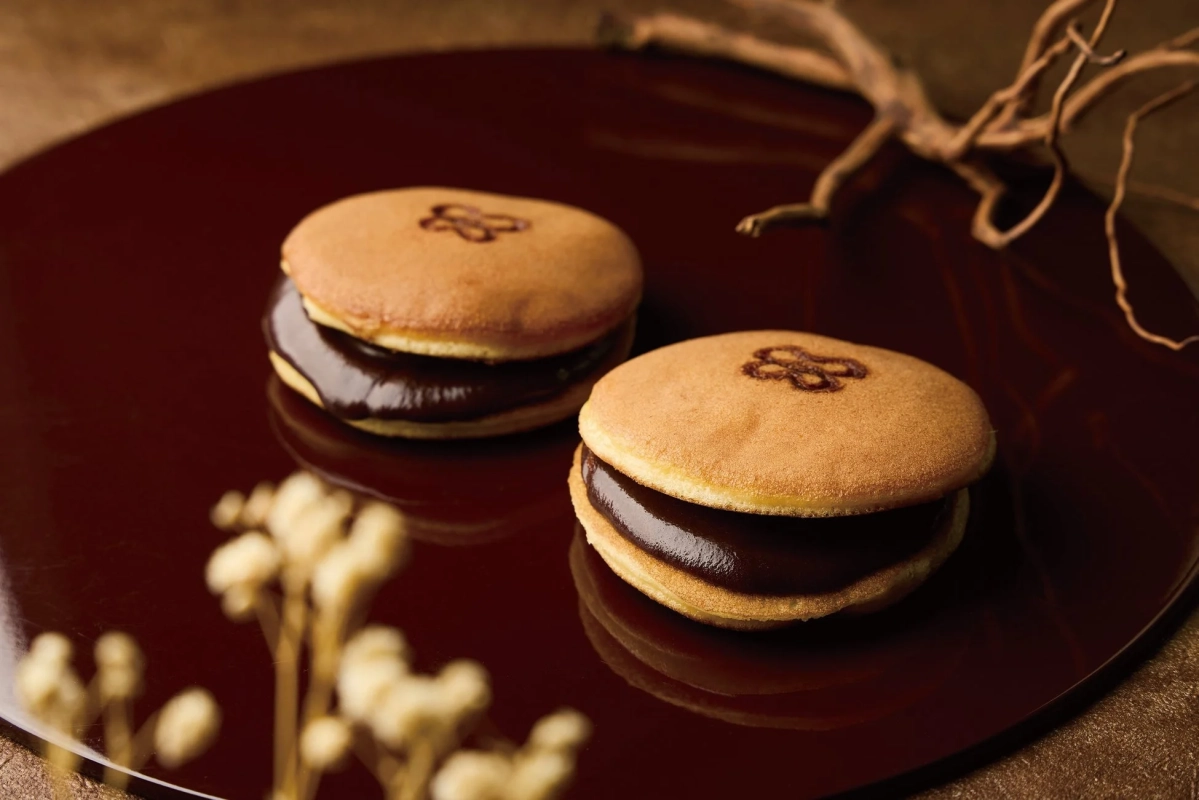 チョコレート餡のどら焼き