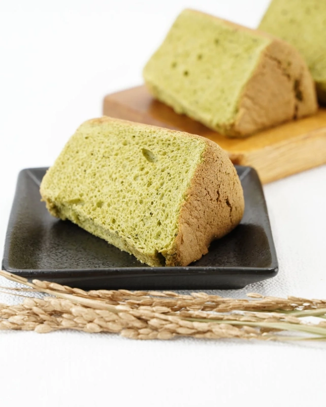 米粉と緑茶のシフォンケーキ