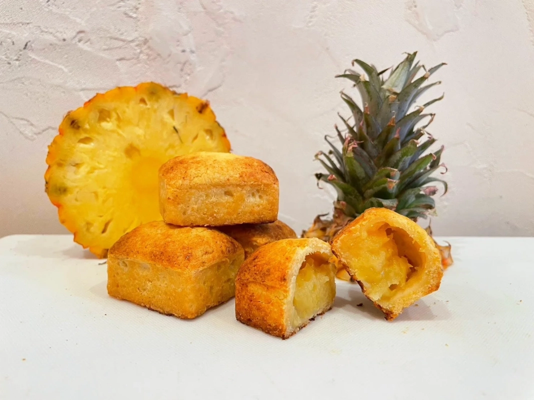 パイナップルケーキ