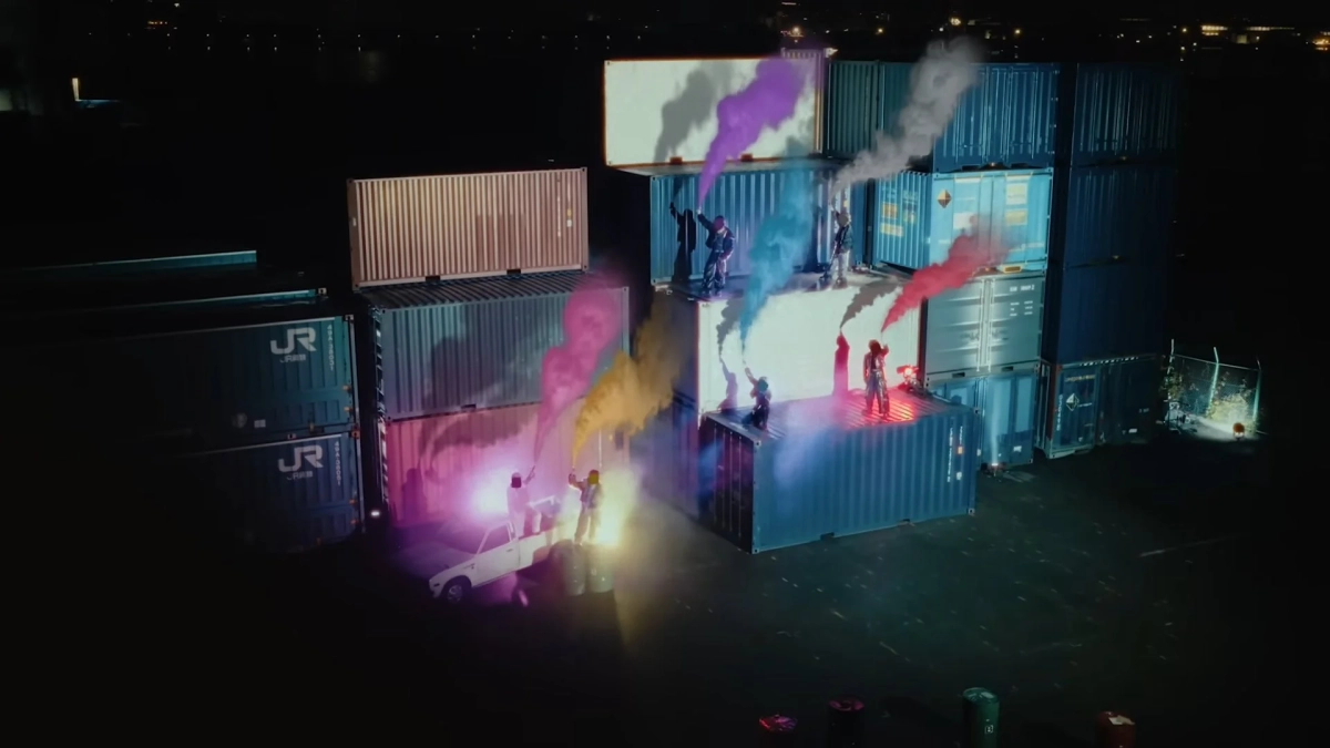 夜の工業地帯、カラースモーク