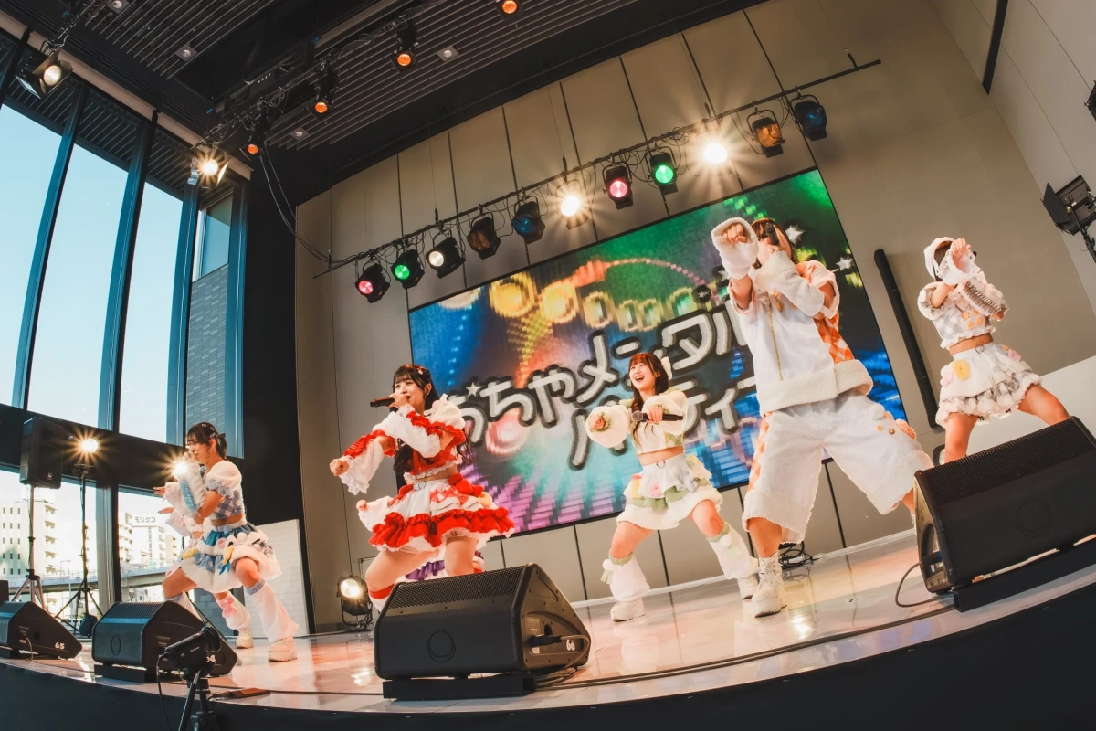 シンセカイヒーローのステージ