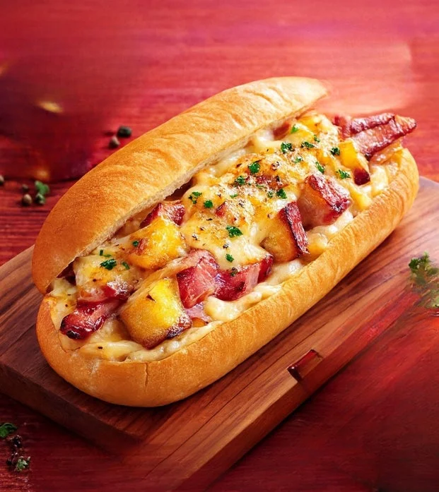 美味しそうなホットドッグ風おいも料理