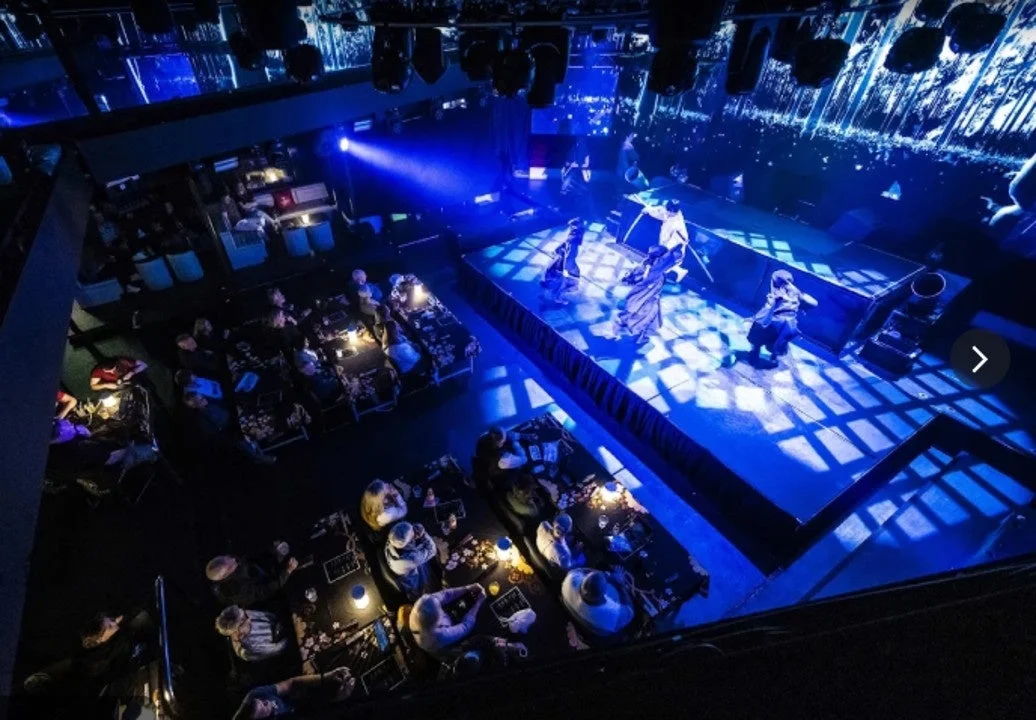 舞台パフォーマンス