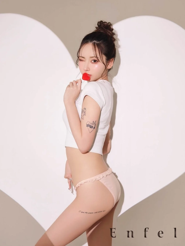 PyunA.が着こなすEnfel新作ショーツ