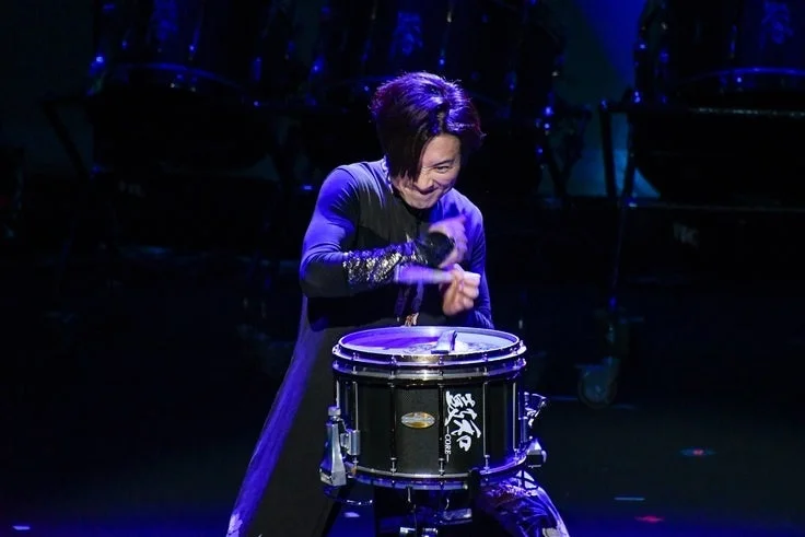 ドラマーの演奏風景