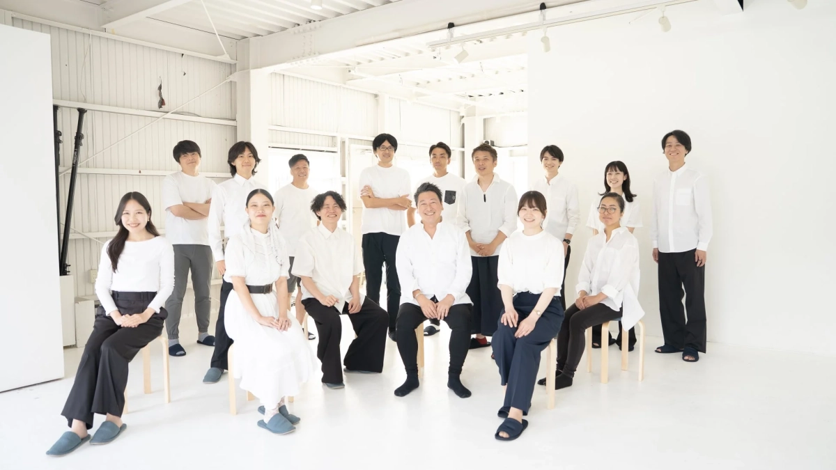 8bitNewsチームの集合写真