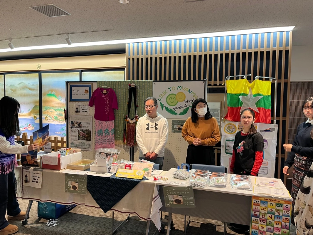 NPO法人リンクトゥミャンマーのイベントブース