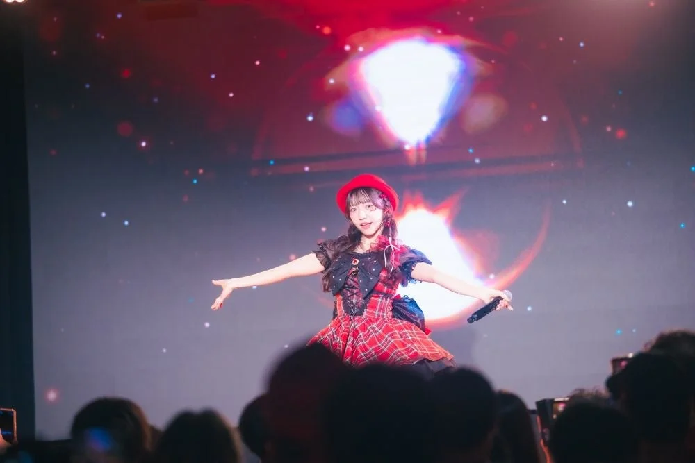 ライブ中の萩田こころのソロパフォーマンス