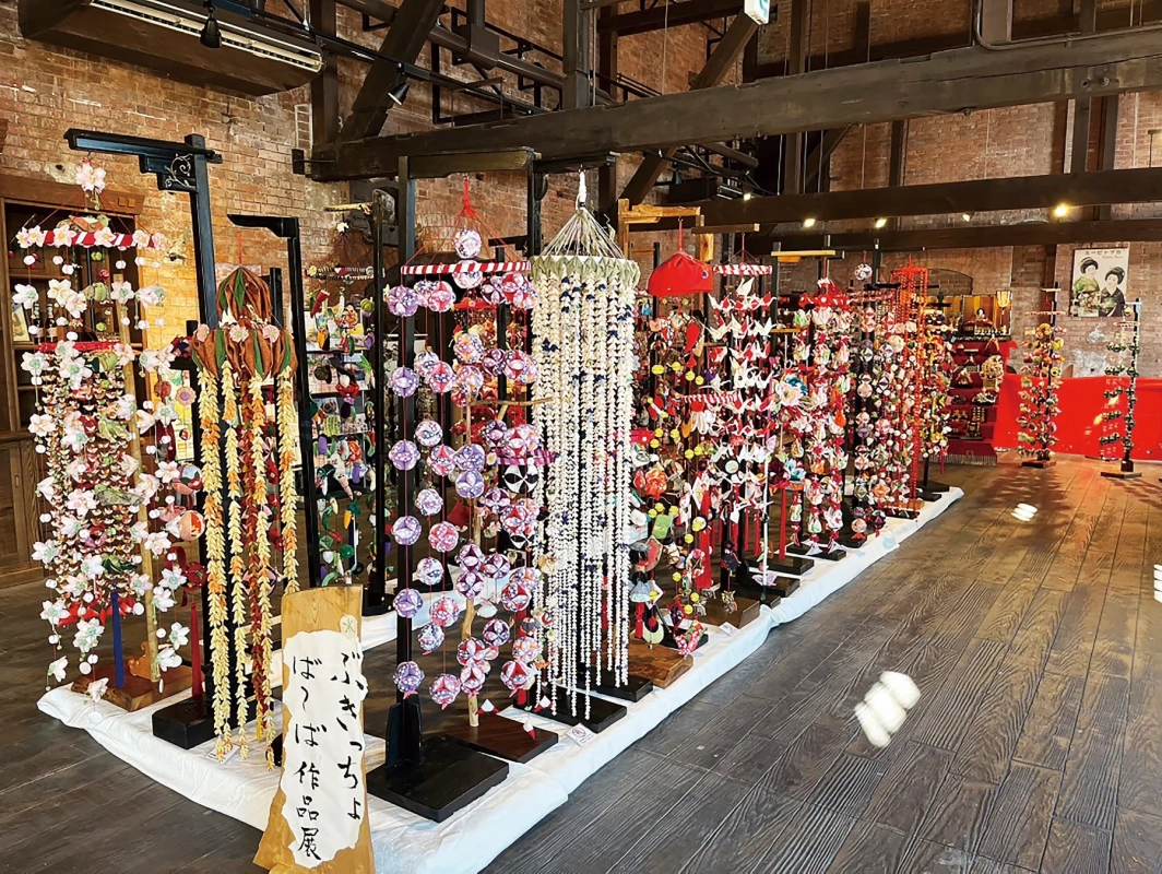 吊るし雛展示全景