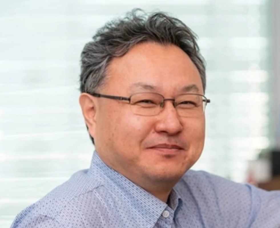 笑顔の吉田修平氏