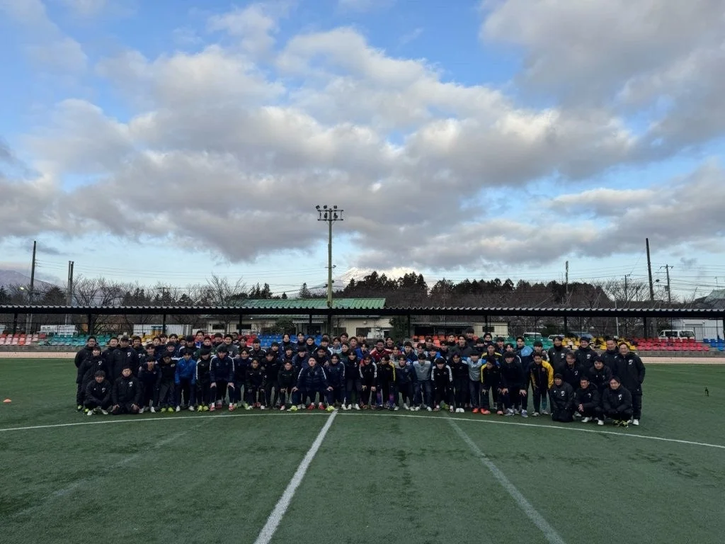 サッカーチームの集合写真