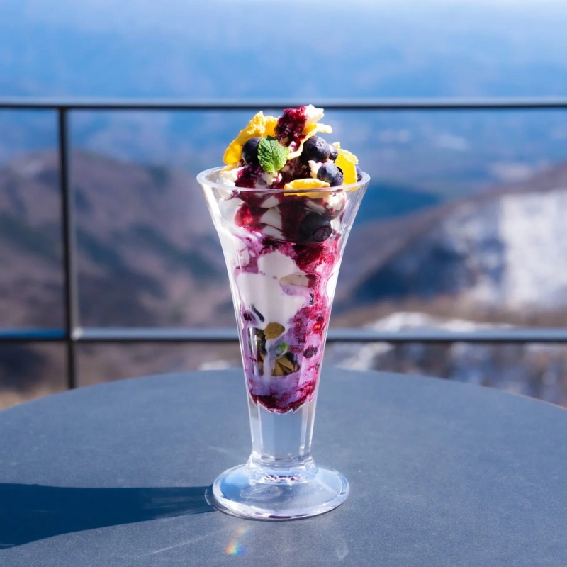 あかぎのブルーベリーチーズパフェ