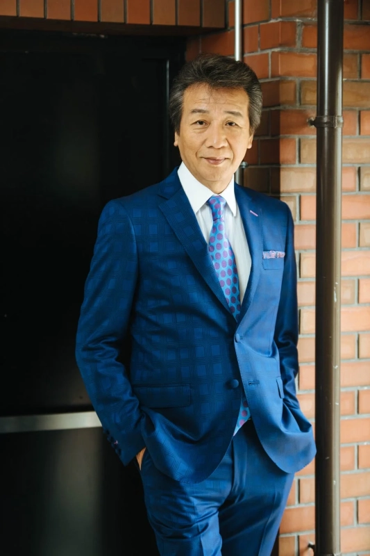 男性スーツポートレート