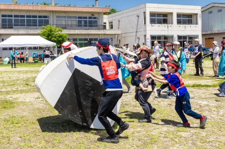 おにぎりのための運動会の様子