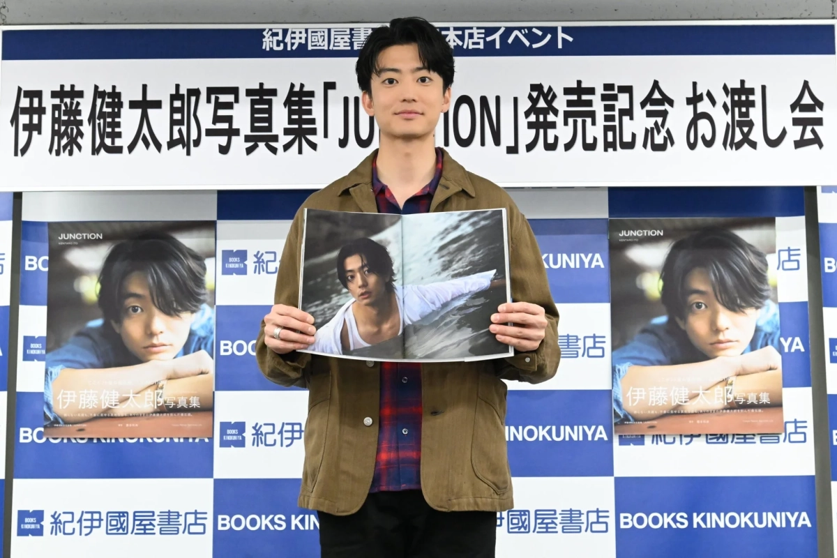 海に浸かるお気に入りカット